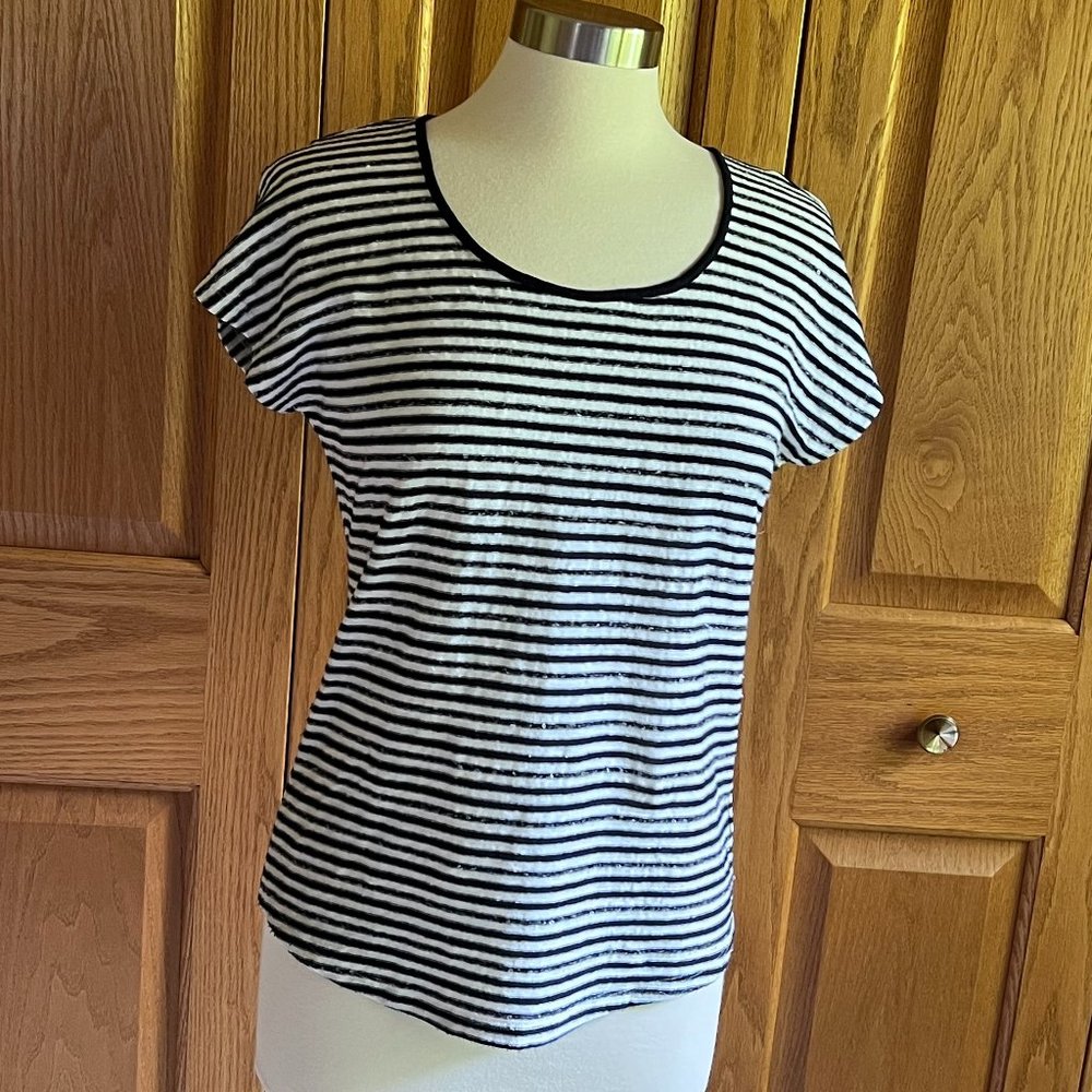 TALBOTS - Cap Sleeve Sequin Tee - Excellent Condition